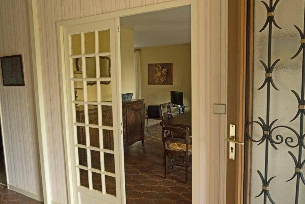 Villa La Lurette, Appartement Et Studio Saint-Étienne-les-Orgues Exterior foto